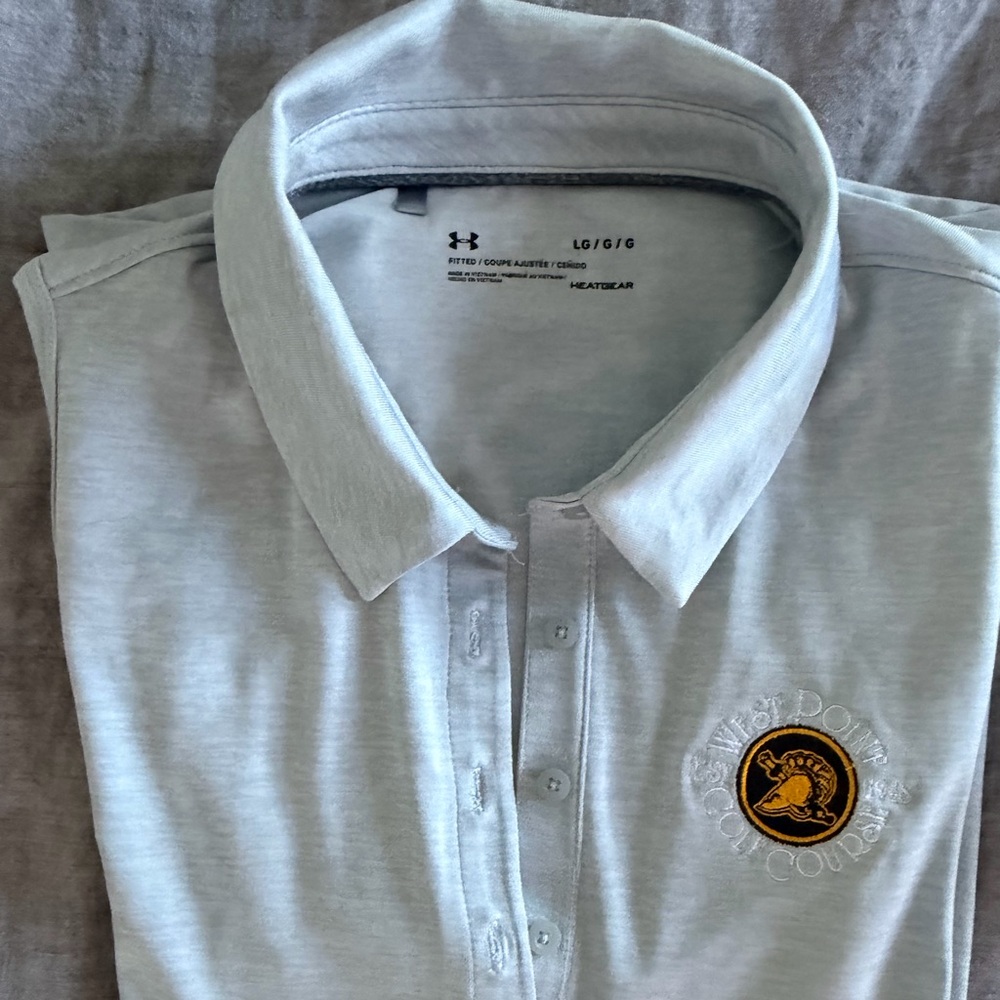 Under Armour Men’s Light Gray Polo with West Point golf course crest.